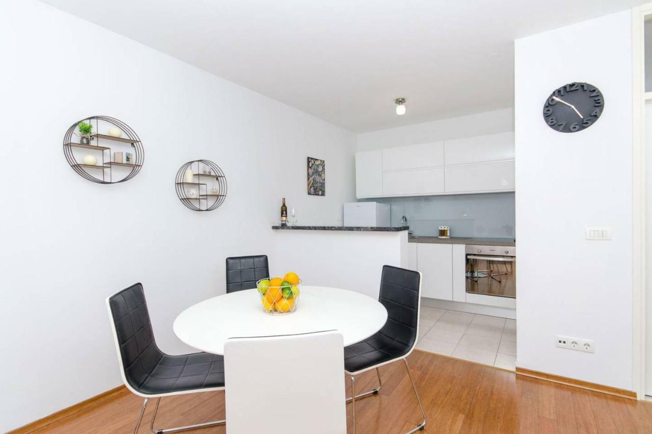 Apartment Sara Spalato Esterno foto